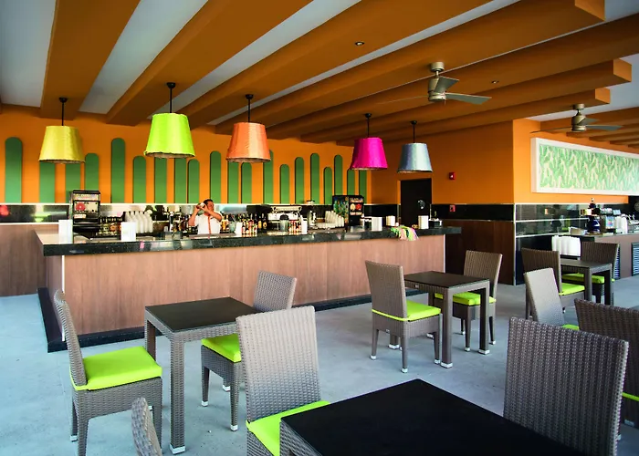 Hotel Riu Santa Fe 3*
